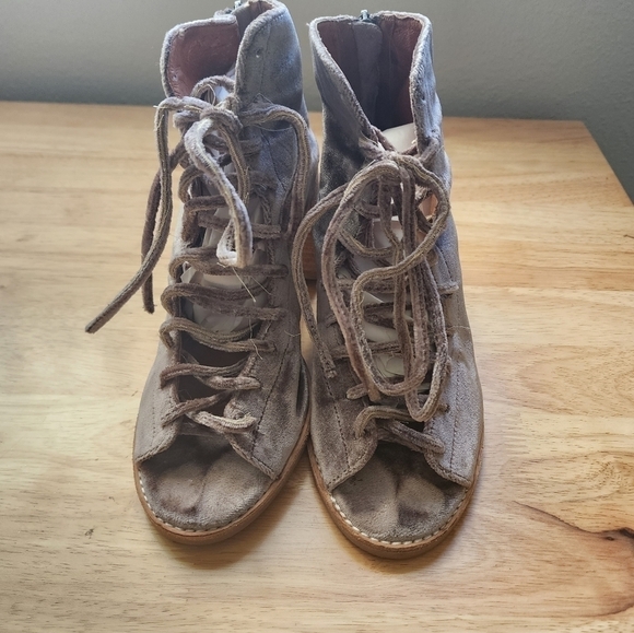 Jeffrey Campbell Velvet Taupe Lace Up Block Heel Sandal Strappy Festival Boho 9 - Picture 7 of 10